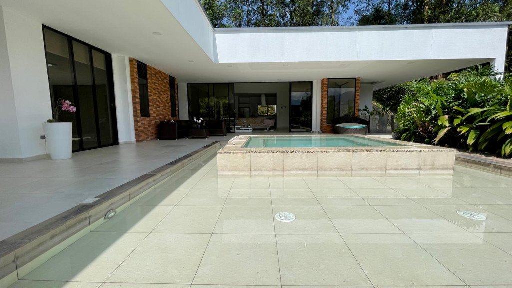 Casa En Arriendo/Venta En Combia · Pereira