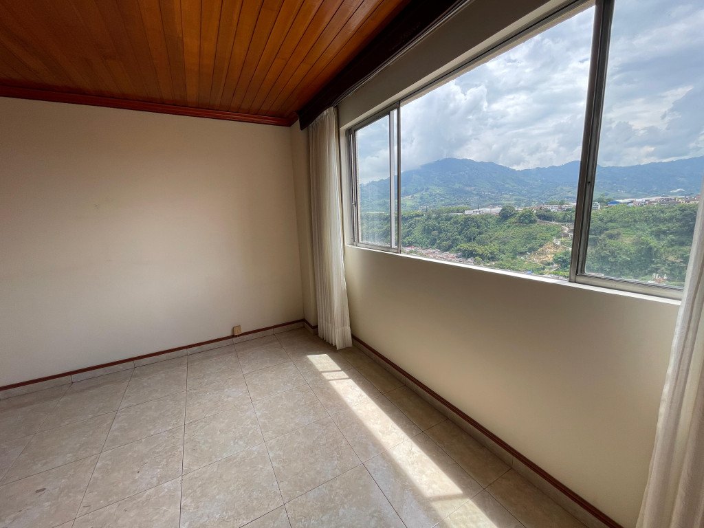 Apartamento En Venta En Centro · Pereira