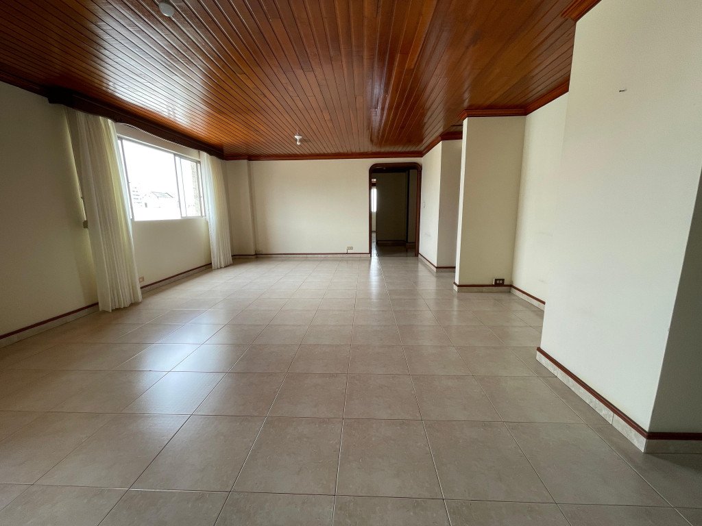 Apartamento En Venta En Centro · Pereira