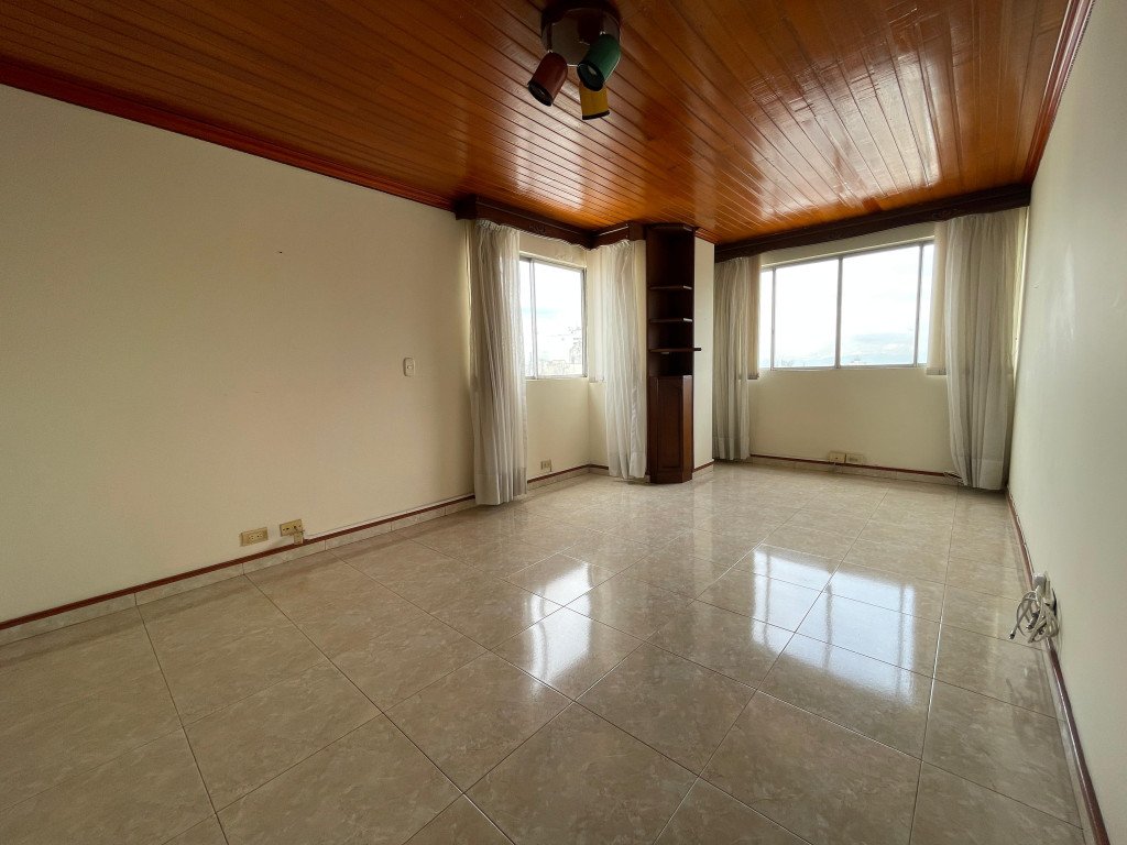 Apartamento En Venta En Centro · Pereira