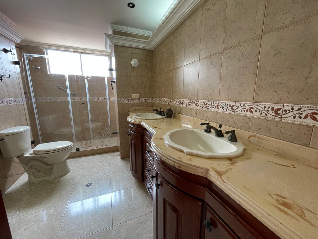 Apartamento En Venta En Centro · Pereira