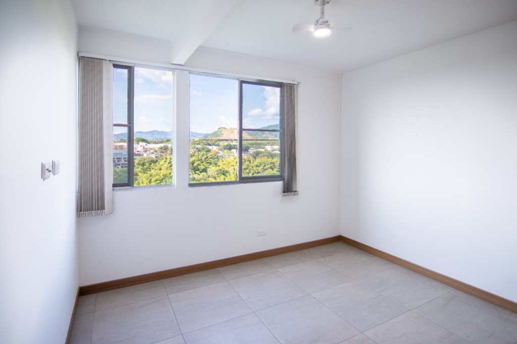 Apartamento En Venta En Los Corales · Pereira