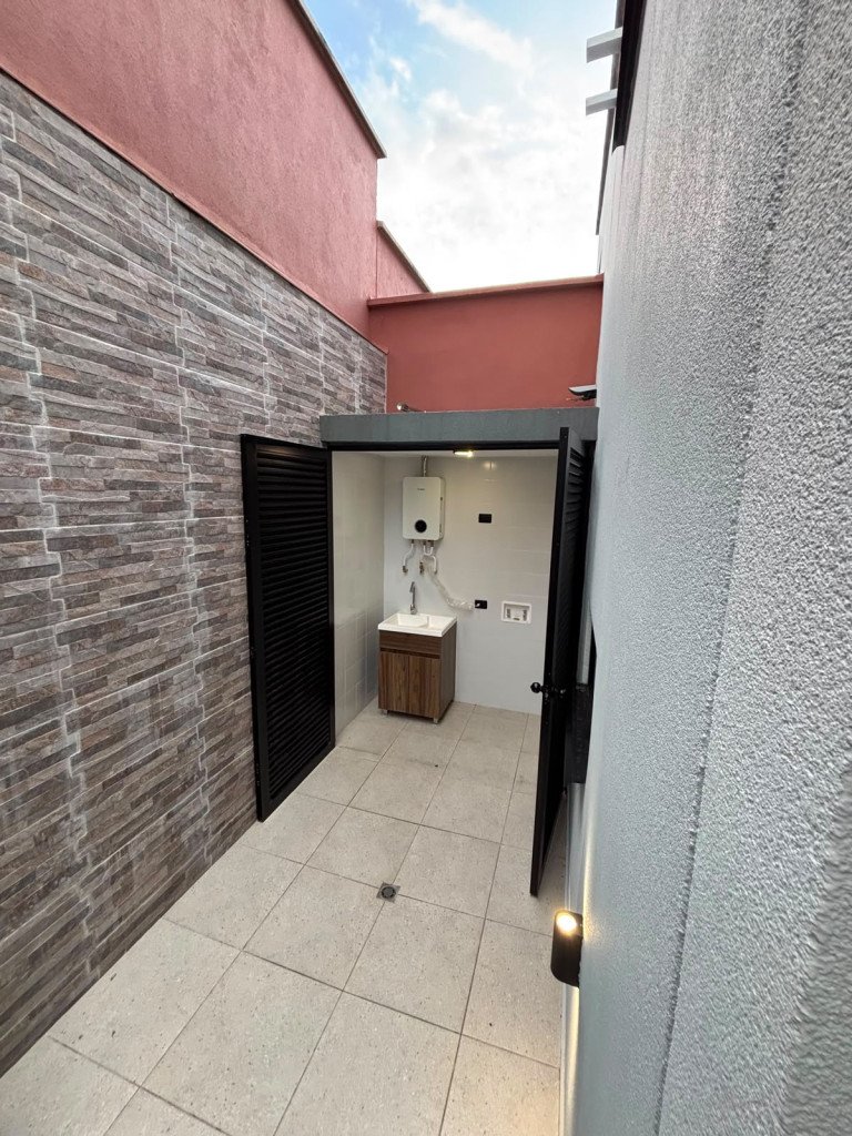 Casa En Venta En La Esperanza, Entrada Al Parque Ukumarí · Pereira