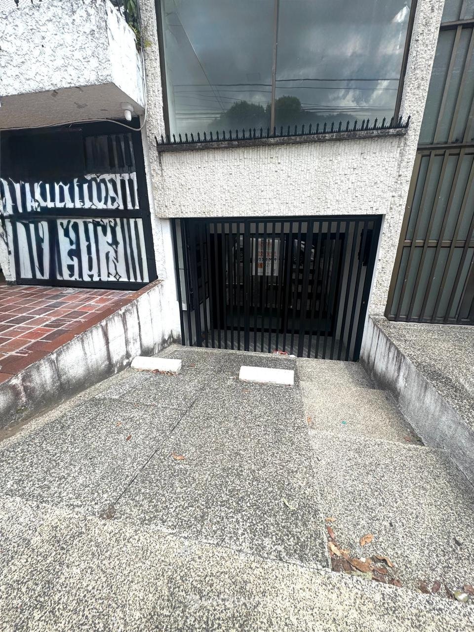 LOCAL COMERCIAL AVENIDA MARAYA